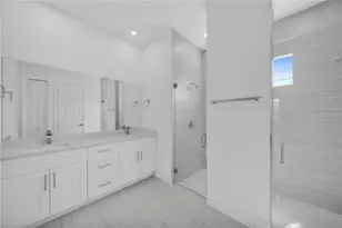 3539 NE 14th Pl, Cape Coral, FL 33909 - Photo 17