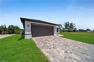 311 NE 31st St, Cape Coral, FL 33909 - Photo 3