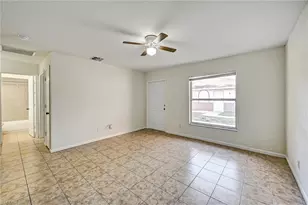 4307 SW Santa Barbara Pl, Cape Coral, FL 33914 - Photo 23