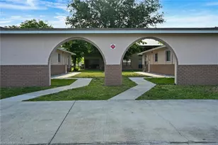 4307 SW Santa Barbara Pl, Cape Coral, FL 33914 - Photo 9