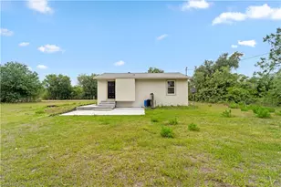 27160 Chula Vista Dr, Punta Gorda, FL 33955 - Photo 23