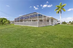 2929 SW 8th Ct, Cape Coral, FL 33914 - Photo 9