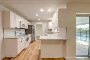3009 SE 10th Ave, Cape Coral, FL 33904 - Photo 15