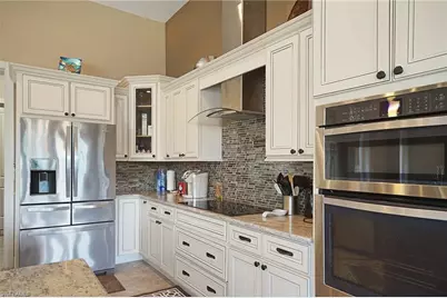 1502 SW 38th St, Cape Coral, FL 33914 - Photo 9