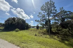 1345 Jabara Cir, Labelle, FL 33935 - Photo 1