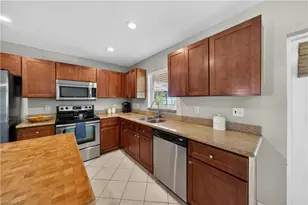4005 SW 27th Ave, Cape Coral, FL 33914 - Photo 9