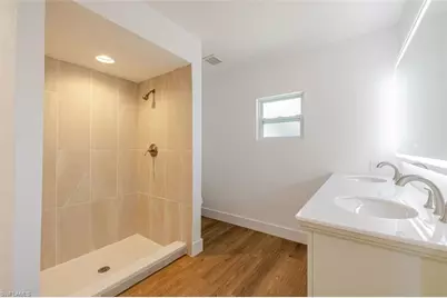 1337 N Alhambra Cir, Naples, FL 34103 - Photo 15