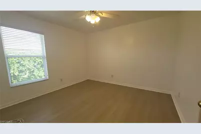 1010 SE 12th Ter, Cape Coral, FL 33990 - Photo 15