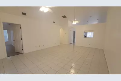 1010 SE 12th Ter, Cape Coral, FL 33990 - Photo 3