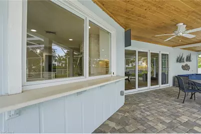 1590 Sandpiper St, Naples, FL 34102 - Photo 13