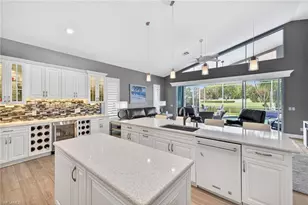 9512 Mariners Cove Ln, Fort Myers, FL 33919 - Photo 9