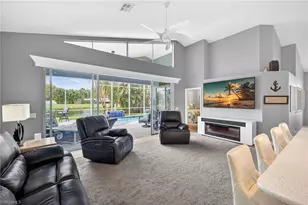 9512 Mariners Cove Ln, Fort Myers, FL 33919 - Photo 3