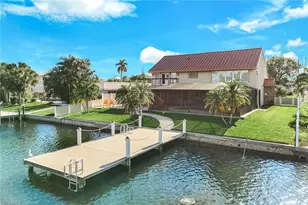 18323 Cutlass Dr, Fort Myers Beach, FL 33931 - Photo 7
