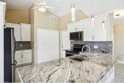 4346 SW 18th Pl, Cape Coral, FL 33914 - Photo 13