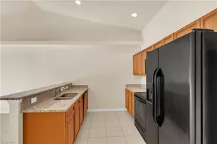 4623 SW 7th Pl, Cape Coral, FL 33914 - Photo 5