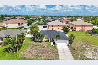 5333 SW 16th Pl, Cape Coral, FL 33914 - Photo 5