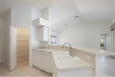 5333 SW 16th Pl, Cape Coral, FL 33914 - Photo 17