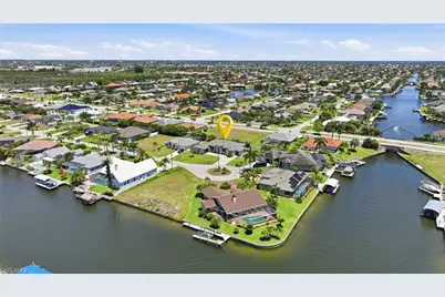 4009 SW 25th Pl, Cape Coral, FL 33914 - Photo 7