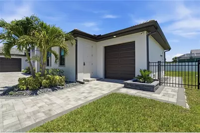 4009 SW 25th Pl, Cape Coral, FL 33914 - Photo 9