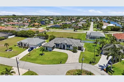 4009 SW 25th Pl, Cape Coral, FL 33914 - Photo 3