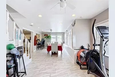 2212 Crystal Dr, Fort Myers, FL 33907 - Photo 11