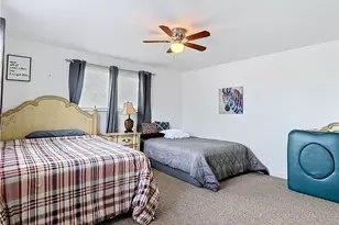 2212 Crystal Dr, Fort Myers, FL 33907 - Photo 25