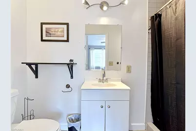 2212 Crystal Dr, Fort Myers, FL 33907 - Photo 27