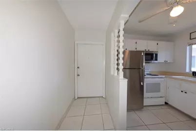 8101 Country Rd #203, Fort Myers, FL 33919 - Photo 5