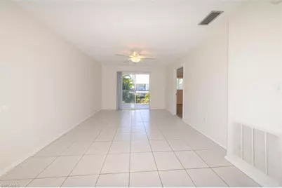 8101 Country Rd #203, Fort Myers, FL 33919 - Photo 15