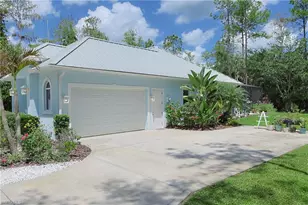 421 35th Ave NE, Naples, FL 34120 - Photo 7