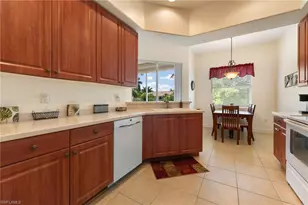 6011 Jonathans Bay Cir, Fort Myers, FL 33908 - Photo 11