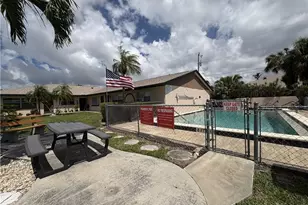 619 SE 47th St, Cape Coral, FL 33904 - Photo 3