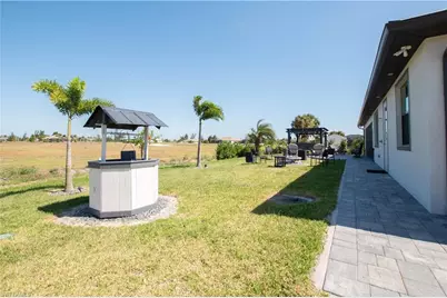1715 NW 42nd Pl, Cape Coral, FL 33993 - Photo 21