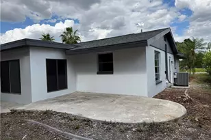 2201 Parkview Dr, Fort Myers, FL 33905 - Photo 47