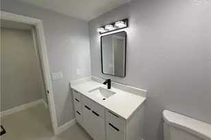 2201 Parkview Dr, Fort Myers, FL 33905 - Photo 23