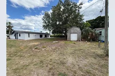 2201 Parkview Dr, Fort Myers, FL 33905 - Photo 43