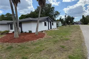 2201 Parkview Dr, Fort Myers, FL 33905 - Photo 41
