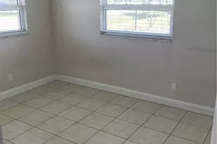 724 Sesame Ct, Cape Coral, FL 33904 - Photo 9