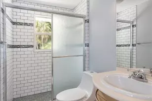 4639 Robin Ave, Naples, FL 34104 - Photo 23