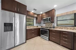 1410 Sand Castle Rd, Sanibel, FL 33957 - Photo 5