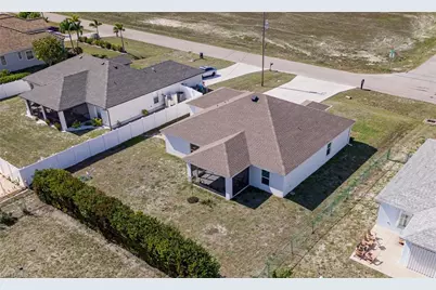1900 NW 21st Ter, Cape Coral, FL 33993 - Photo 37