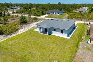 2711 40th St W, Lehigh Acres, FL 33971 - Photo 23