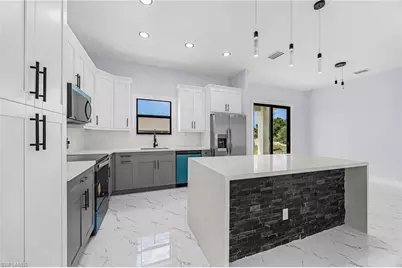 2711 40th St W, Lehigh Acres, FL 33971 - Photo 5