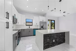 2711 40th St W, Lehigh Acres, FL 33971 - Photo 5