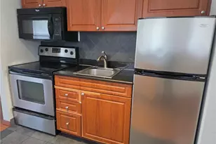 8162 Country Rd, Fort Myers, FL 33919 - Photo 5