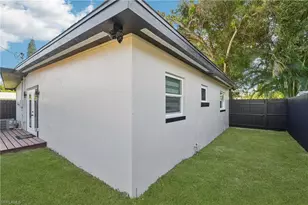 92 Oak St, North Fort Myers, FL 33903 - Photo 27