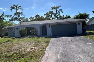 8707 Chatham St, Fort Myers, FL 33907 - Photo 5
