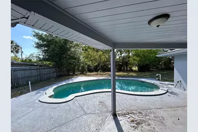 8707 Chatham St, Fort Myers, FL 33907 - Photo 15