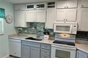 1374 Bunker Way, Fort Myers, FL 33919 - Photo 7