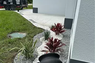 515 Hutton St E, Lehigh Acres, FL 33974 - Photo 13